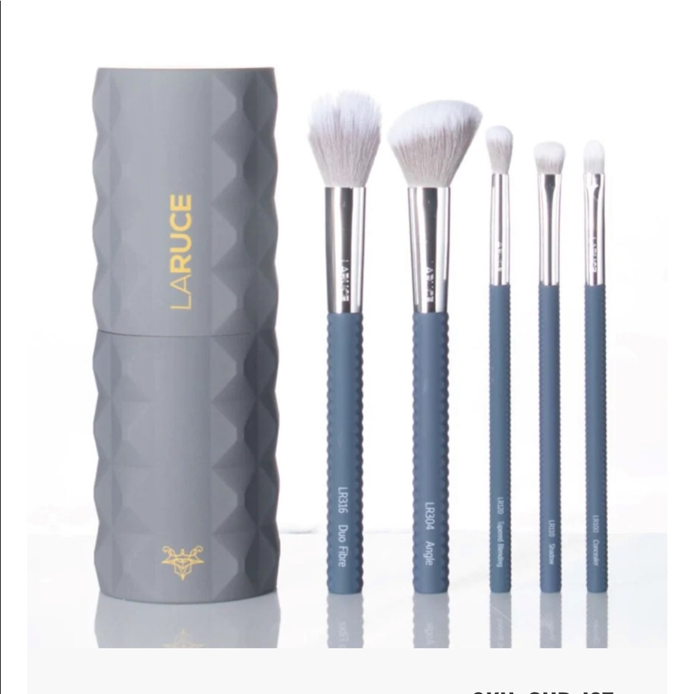 CHRISTINE BRUSH SET -  5 piece brush set